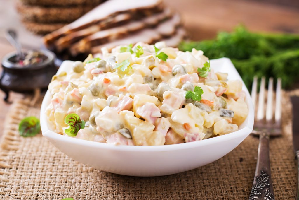 preparación ensaladilla